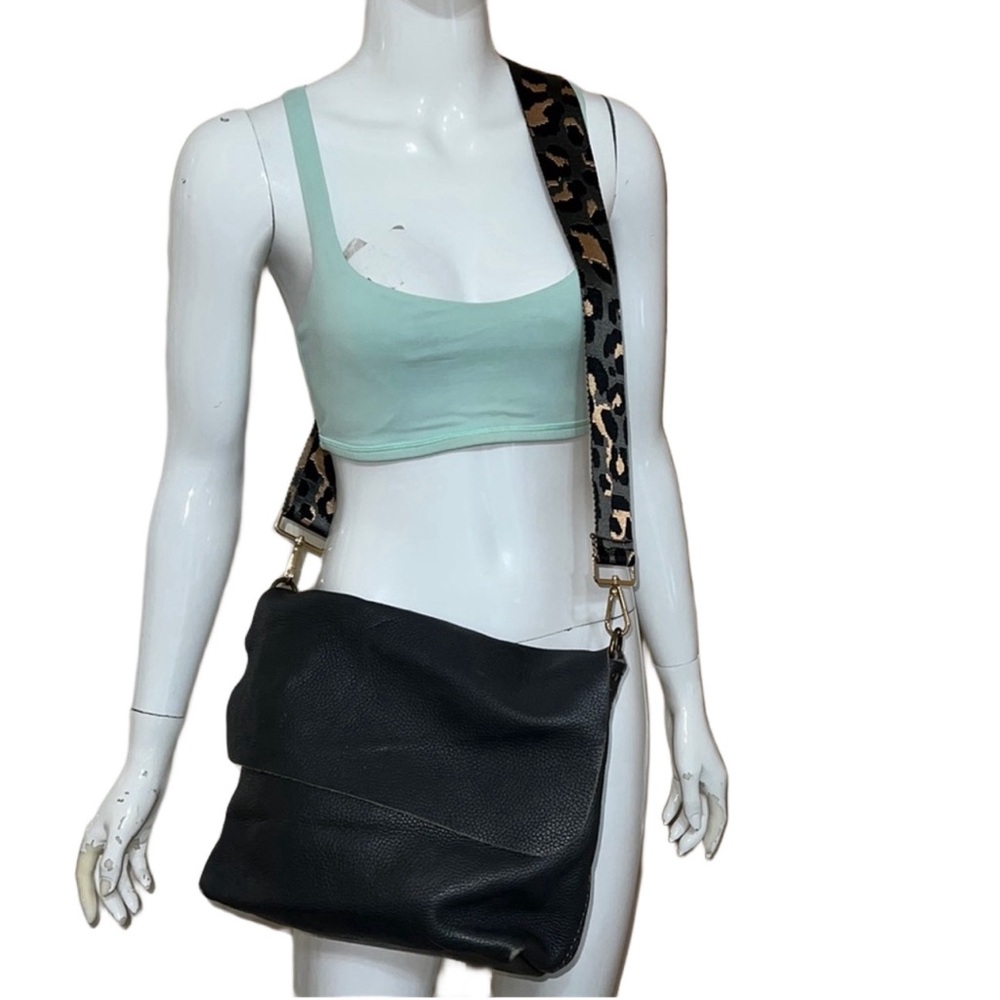 CALMA 11600 Gray Leather Crossbody Bag